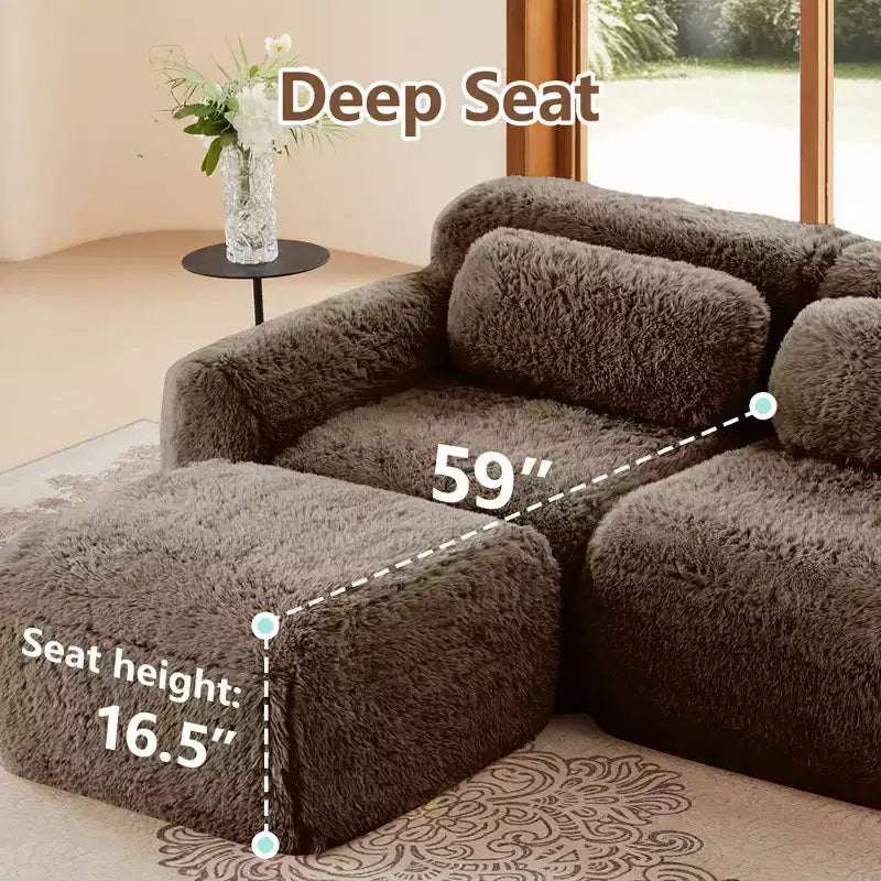 Questo divano a tre posti con poggiapiedi, imbottito con schiuma ad alta densità 32D, non richiede montaggio ed è dotato di una base antiscivolo, il che lo rende la scelta ideale per il soggiorno o la sala home theater.