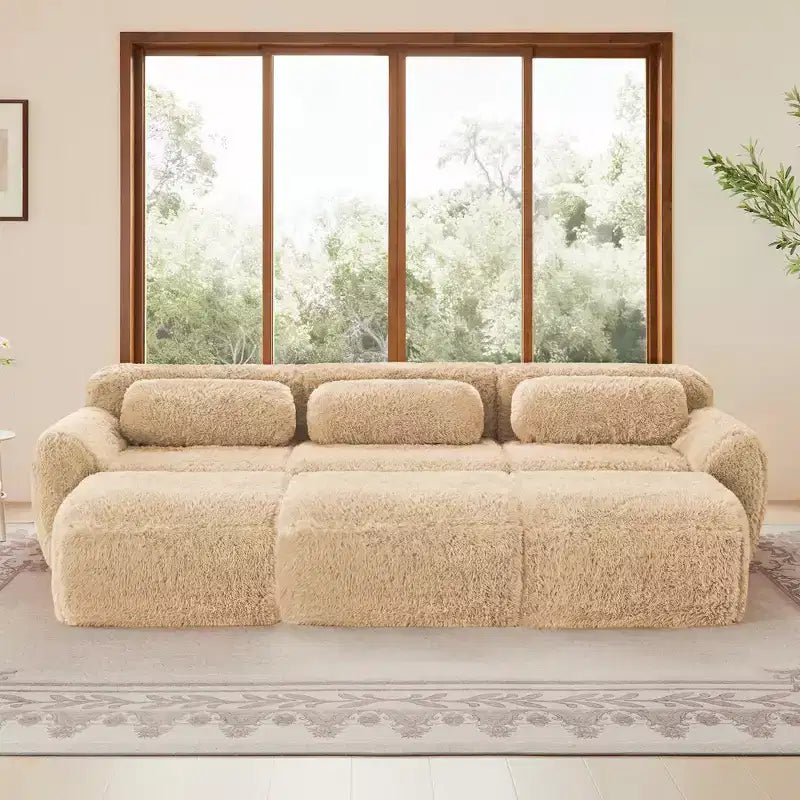 Questo divano a tre posti con poggiapiedi, imbottito con schiuma ad alta densità 32D, non richiede montaggio ed è dotato di una base antiscivolo, il che lo rende la scelta ideale per il soggiorno o la sala home theater.