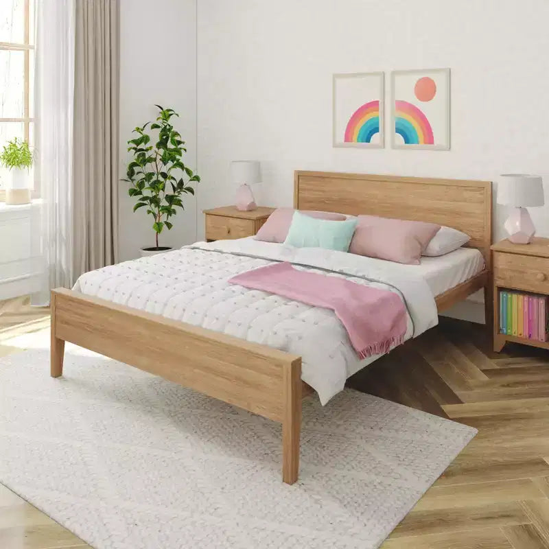 Struttura letto per materasso di circa 152 × 203 cm, letto a piattaforma classico in legno massello con testiera a pannelli per bambini